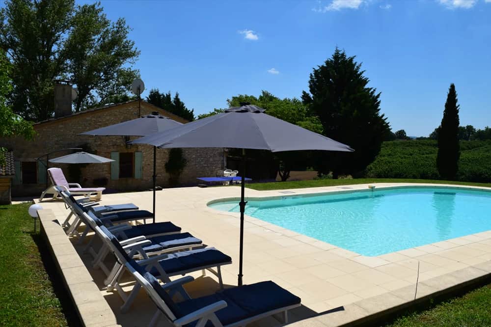Sombrilla de piscina